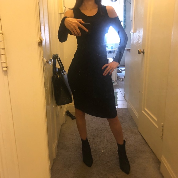 Black over the knee dress - Picture 4 of 8